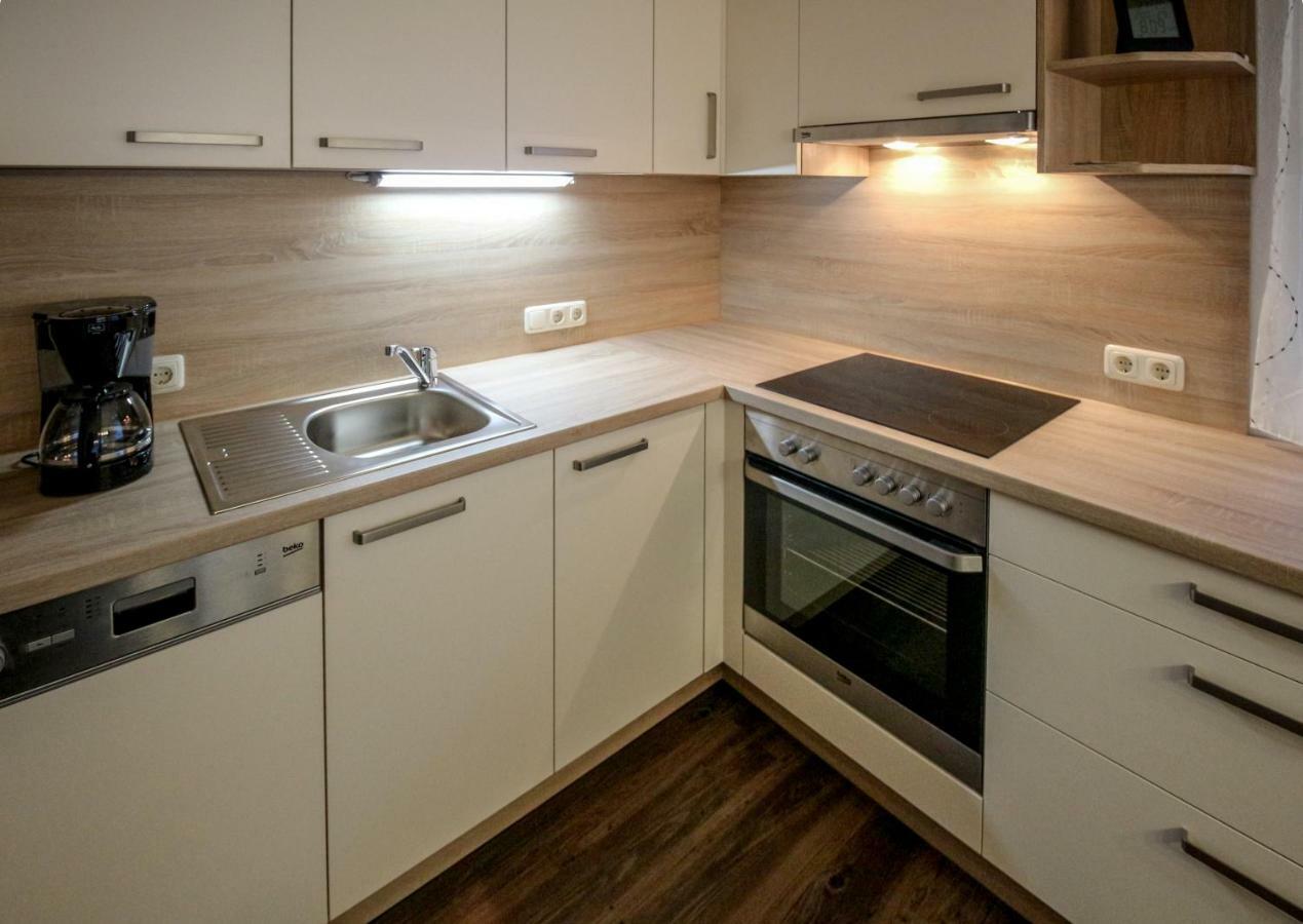 Ferienwohnung Stoff Тукс Екстериор снимка