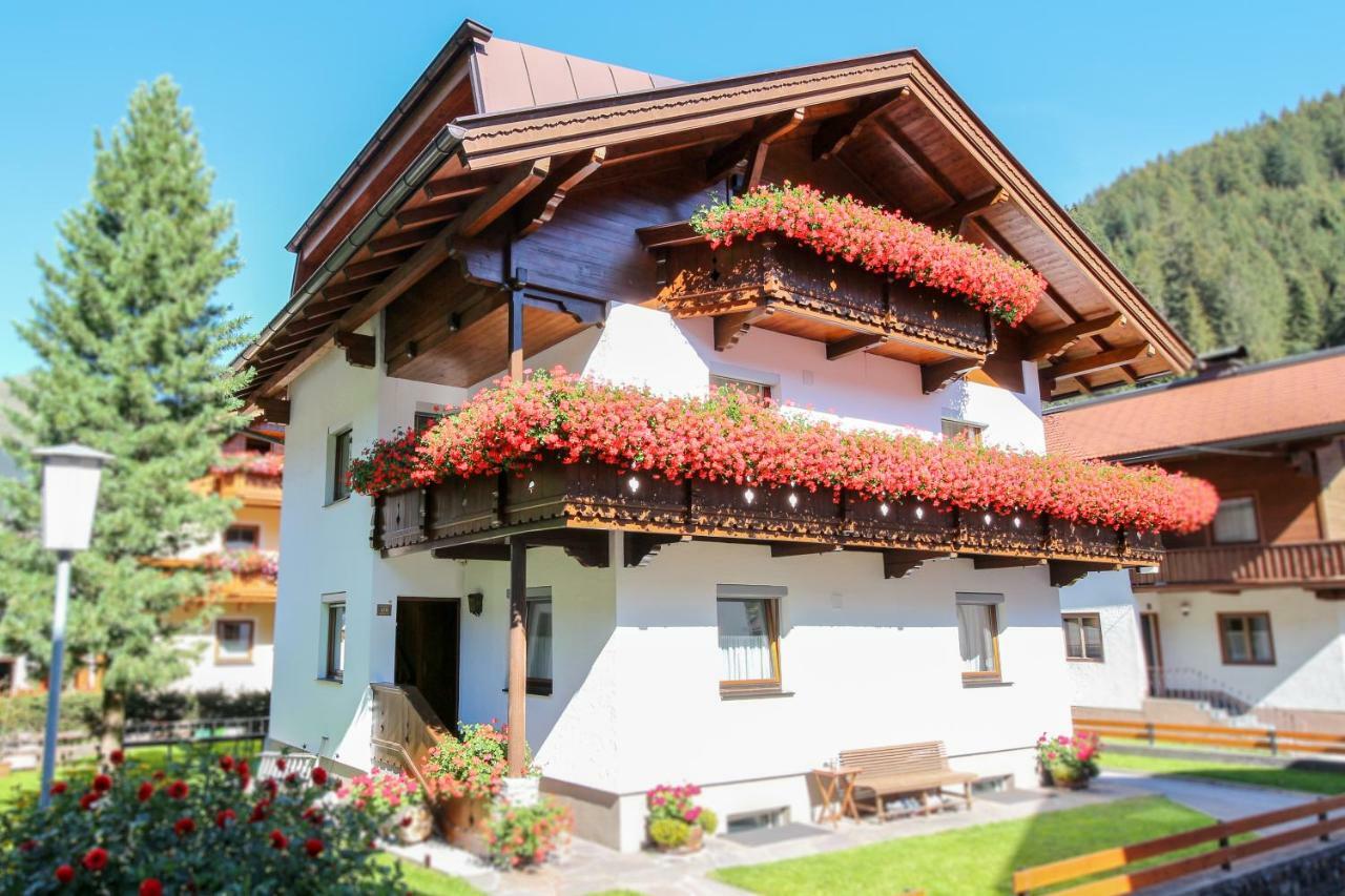 Ferienwohnung Stoff Тукс Екстериор снимка